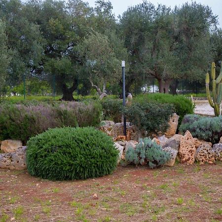 Вилла Trullo Terra Di Alix Остуни Экстерьер фото