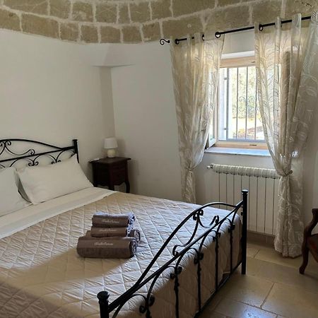 Вилла Trullo Terra Di Alix Остуни Экстерьер фото