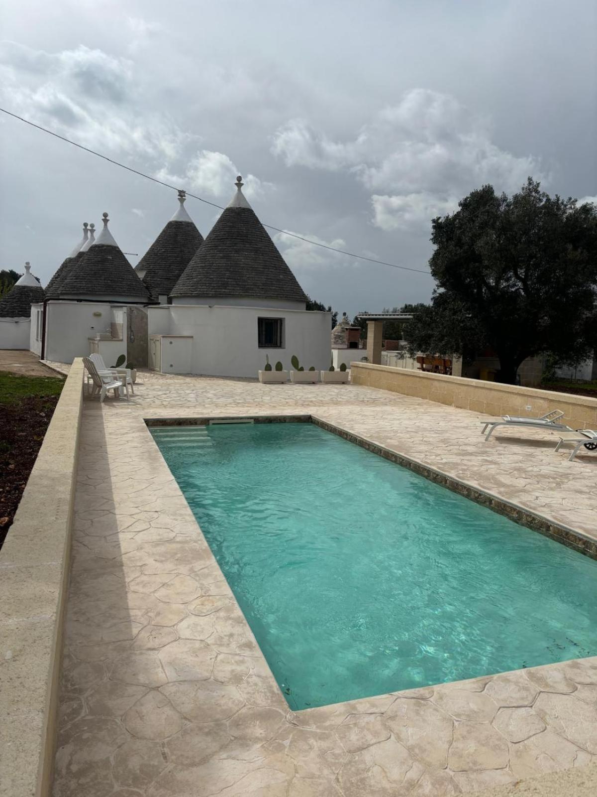Вилла Trullo Terra Di Alix Остуни Экстерьер фото